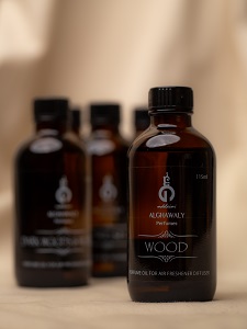 Dark Wood &amp; Roses Airfreshener Diffuser Oil -115ml  العود الاسود والورد