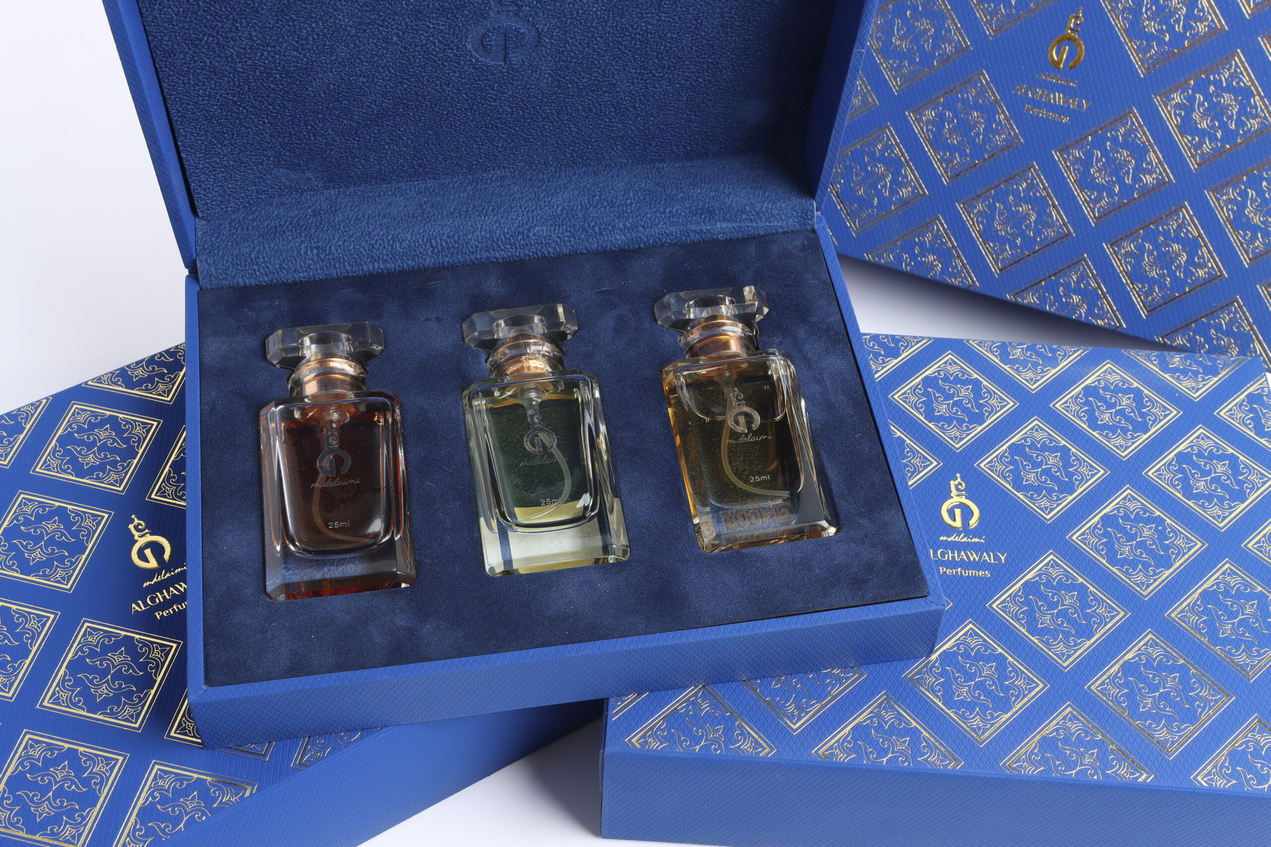 Gift Box S-4 صندوق الهدايا